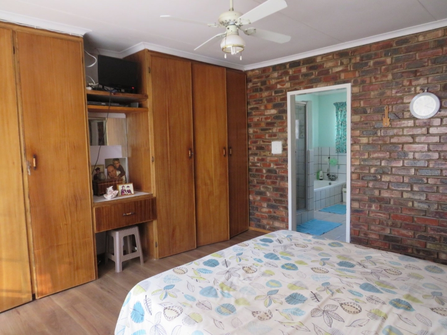 3 Bedroom Property for Sale in Vaal Park North West